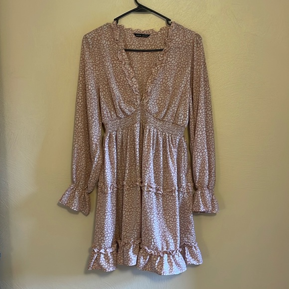 Shein long sleeve ruffled dress - Picture 1 of 3